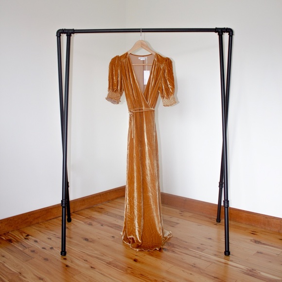 Reformation Peonie Dress (Gold) - Picture 2 of 4